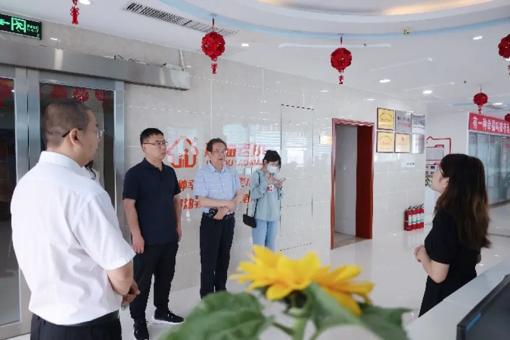 新乡学院医学院院长王新科一行开展访企拓岗促新能源活动